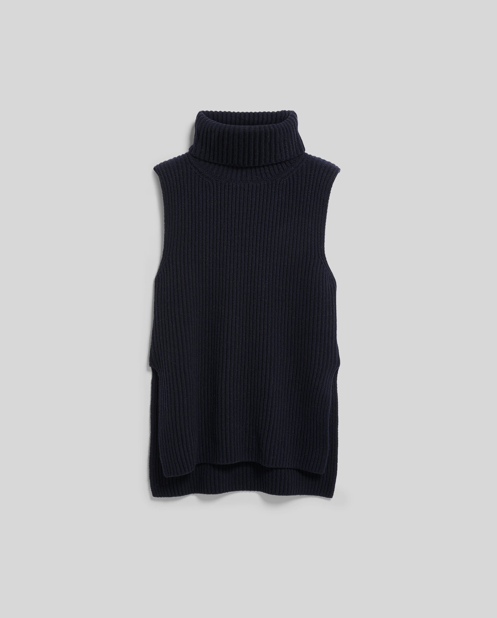 The KYOMI Pullunder by IVY OAK is a sleeveless black high neck vest with a ribbed design, shown on a light gray background.