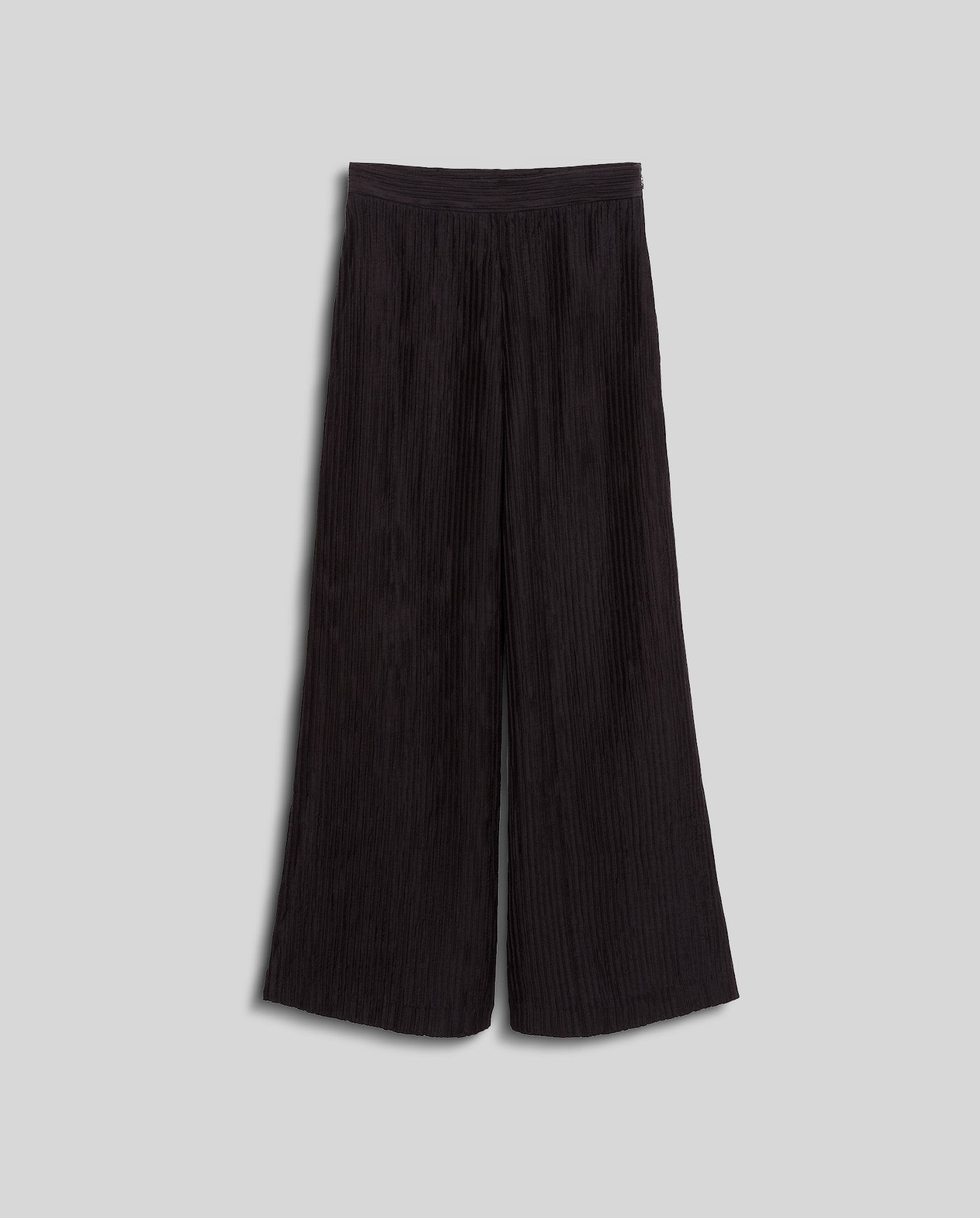 The IVY OAK PORTIA Trouser, wide-leg and pleated in black soft viscose, is displayed flat on a light gray background.