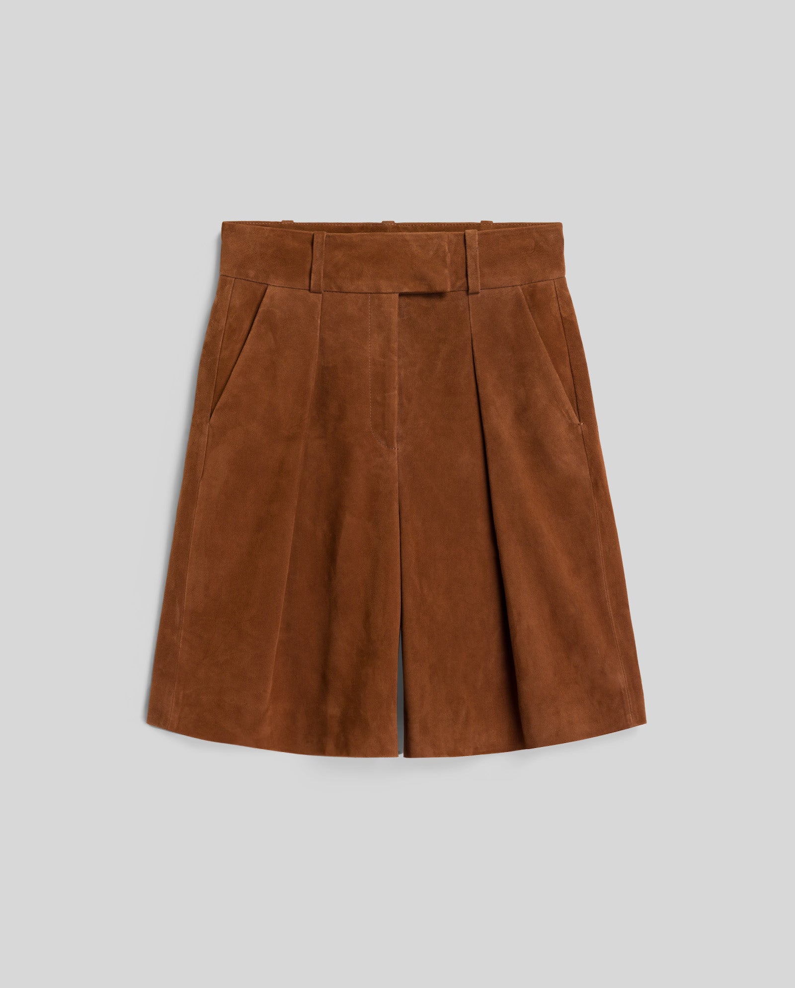 IVY OAK LEA Trousers in brown suede, featuring a high waist, front pleats, and wide belt loops, shown on a grey background.