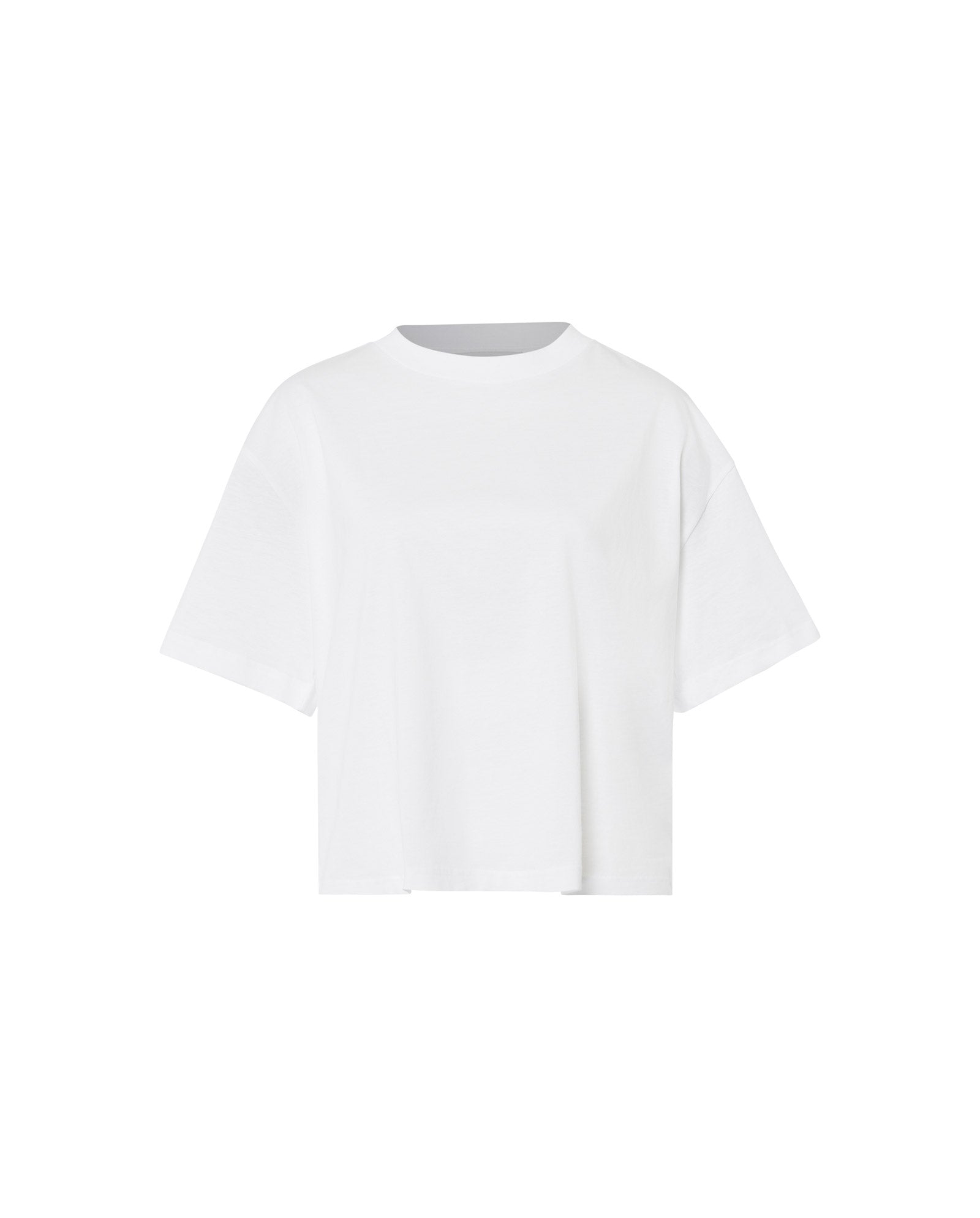 The KYLA T-Shirt by IVY OAK is an oversized, plain white tee made from soft organic cotton—an essential basic for any wardrobe.